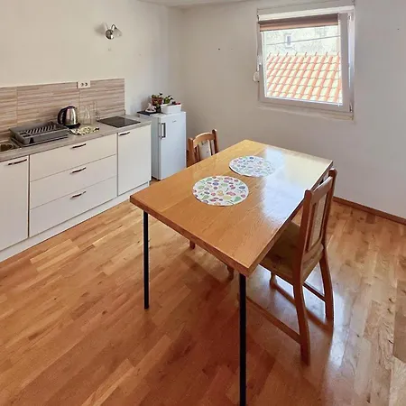 One Bedroom Stunning In Kastel Stafilic Appartement