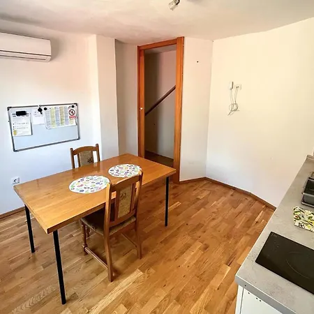 One Bedroom Stunning In Kastel Stafilic *
