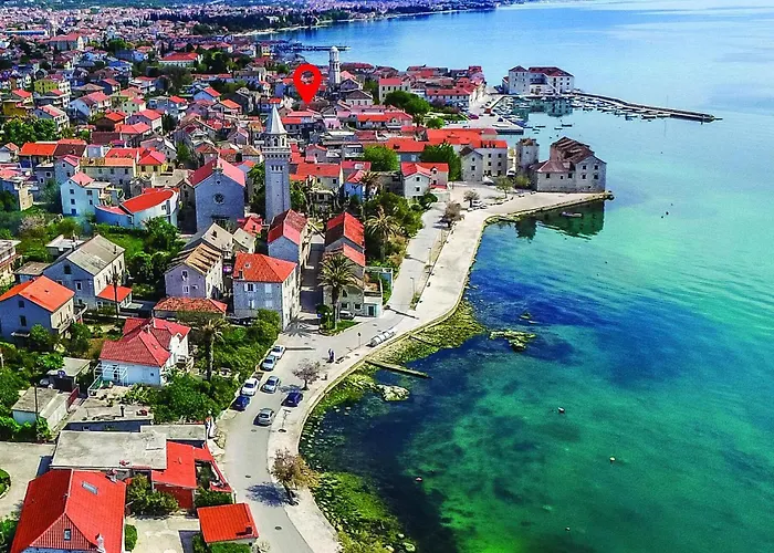 One Bedroom Stunning In Kastel Stafilic * Kaštela